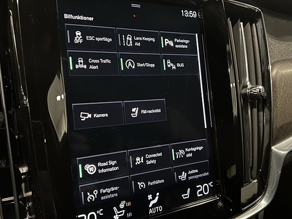 Volvo V90 Cross Country 21 of 26