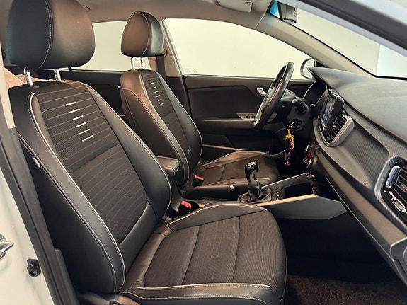 Kia Rio 14 of 23