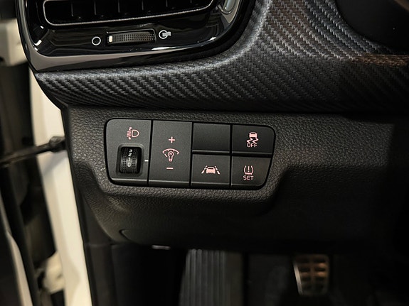 Kia Rio 23 of 23