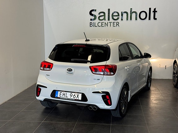 Kia Rio 5 of 23