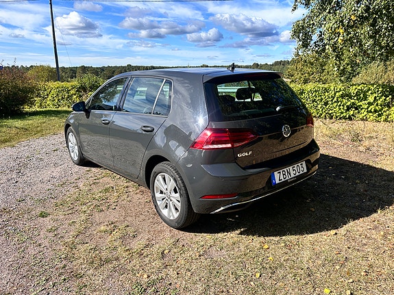 Volkswagen Golf VII 3 of 9