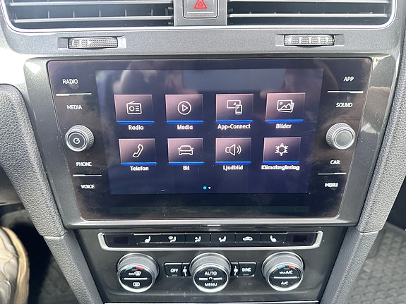 Volkswagen Golf VII 7 of 9