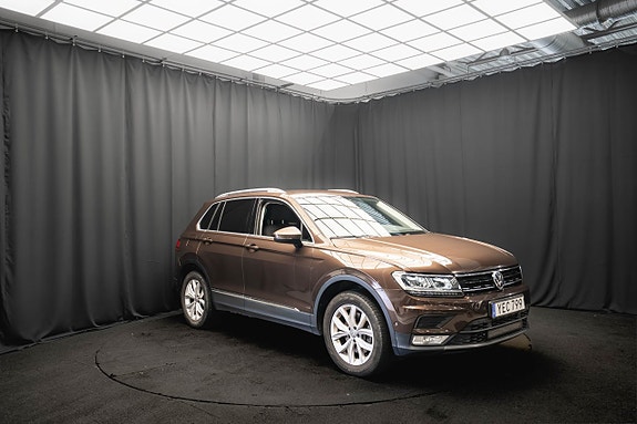 Volkswagen Tiguan 4 of 21