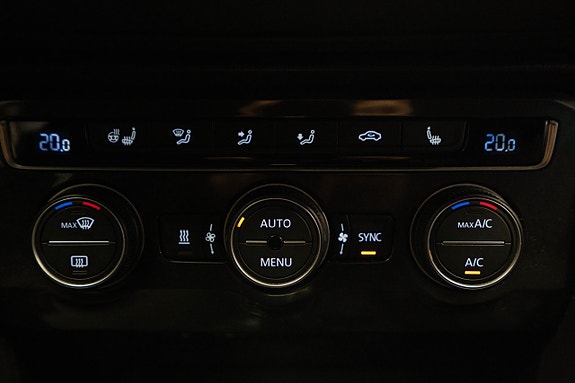 Volkswagen Tiguan 18 of 21