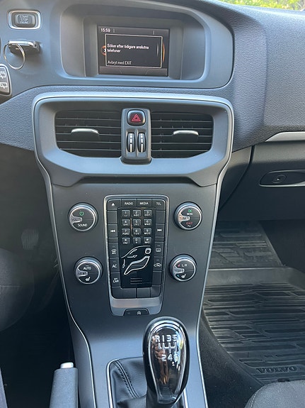 Volvo V40 7 of 10