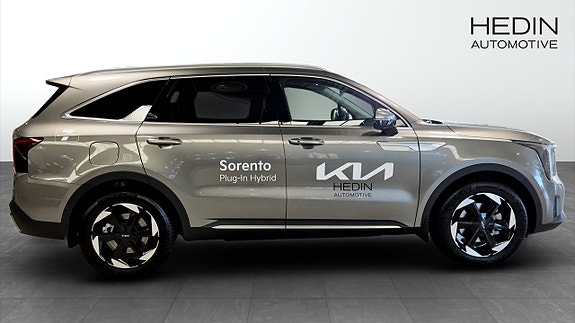 Kia Sorento 6 of 13
