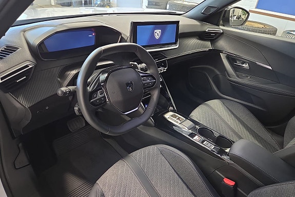 Peugeot 2008 4 of 12