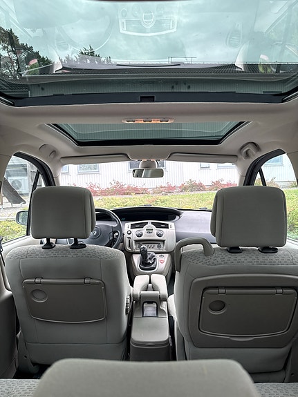 Renault Grand Scenic II 6 of 7