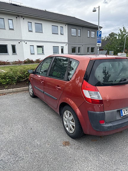 Renault Grand Scenic II 3 of 7