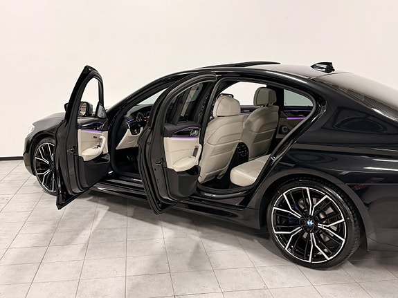BMW M550d 16 of 30