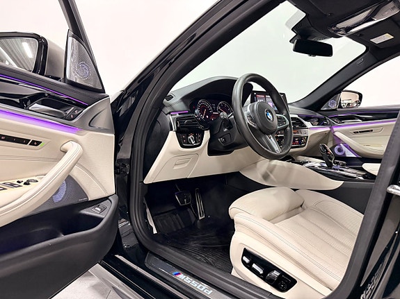 BMW M550d 11 of 30