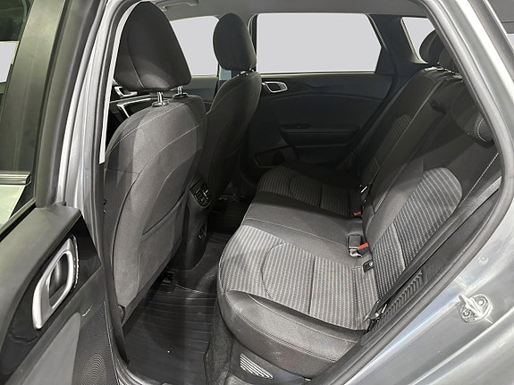 Kia Ceed 9 of 15