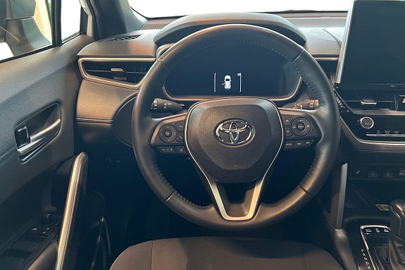 Toyota Corolla Cross 11 of 21