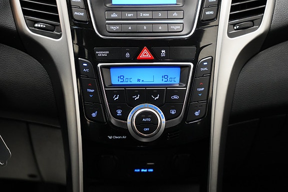 Hyundai i30 11 of 17