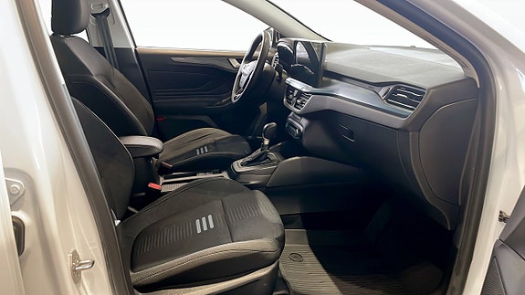 Ford Focus 3 of 9