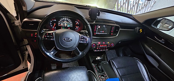 Kia Sorento 7 of 13