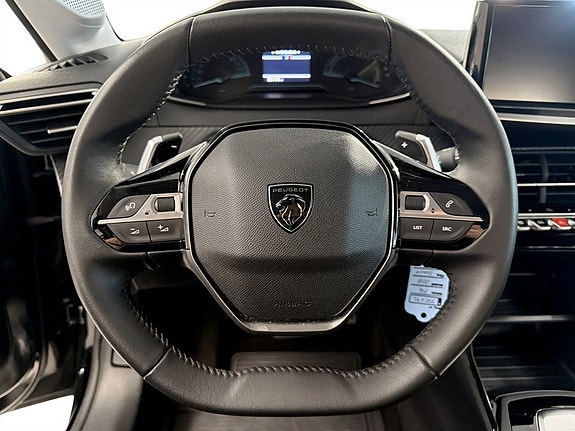 Peugeot 208 7 of 17
