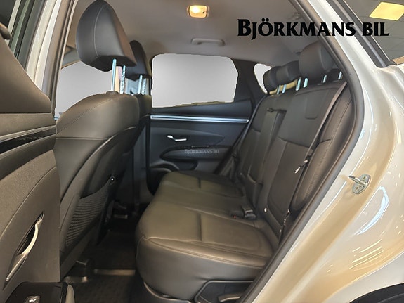 Hyundai Tucson 9 of 14