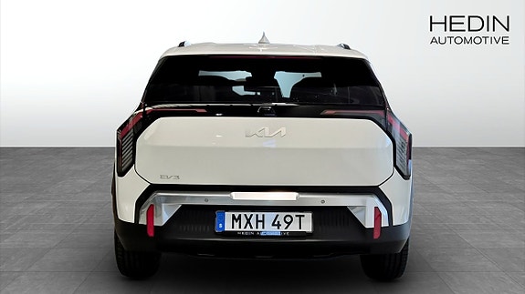 Kia EV3 7 of 9