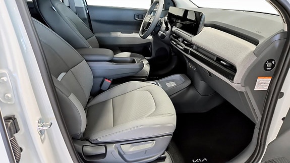 Kia EV3 3 of 9