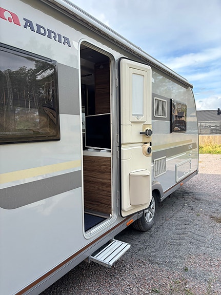 Adria Astella Glam 563PU ALDE, AC, MOVER 14 of 22