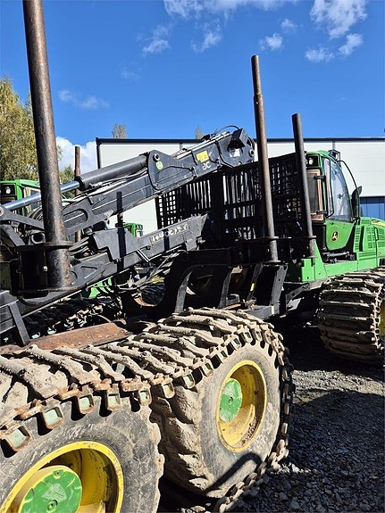 John Deere 1910G 3 of 5