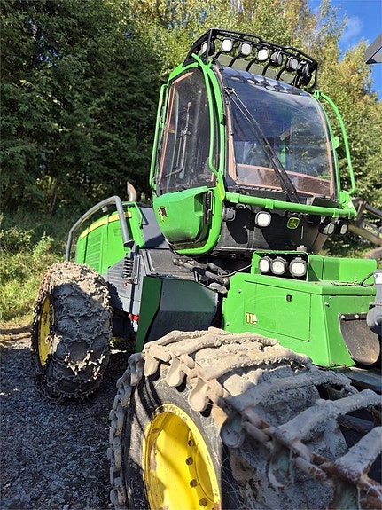 John Deere 1170G 2 of 7