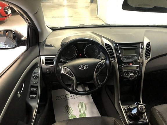 Hyundai i30 7 of 9
