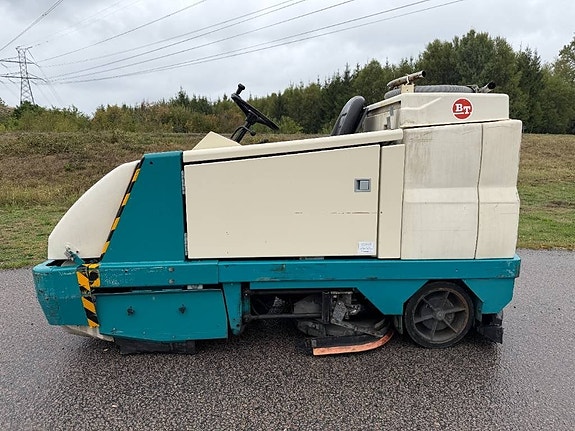 Tennant 510E 2 of 24