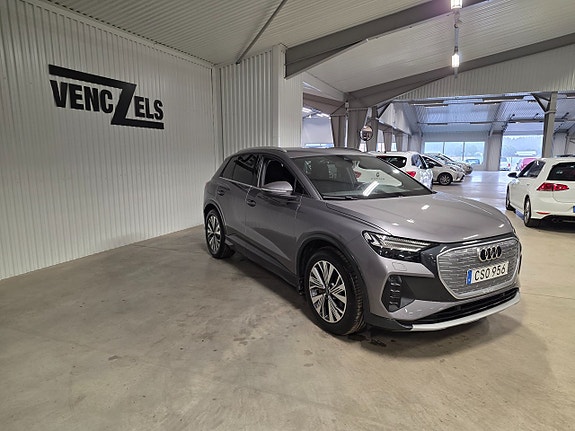 Audi Q4 e-tron 2 of 11