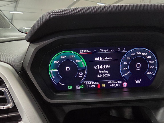 Audi Q4 e-tron 11 of 11