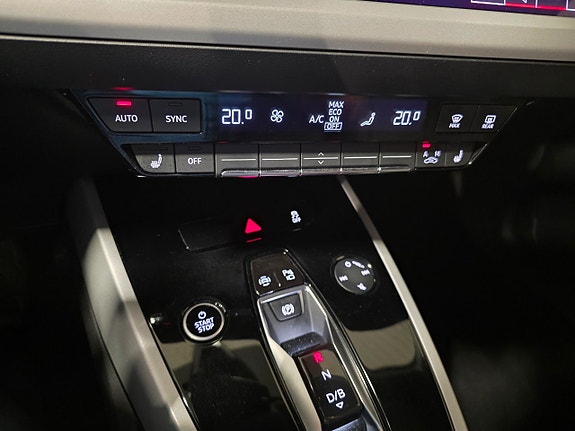 Audi Q4 e-tron 8 of 11