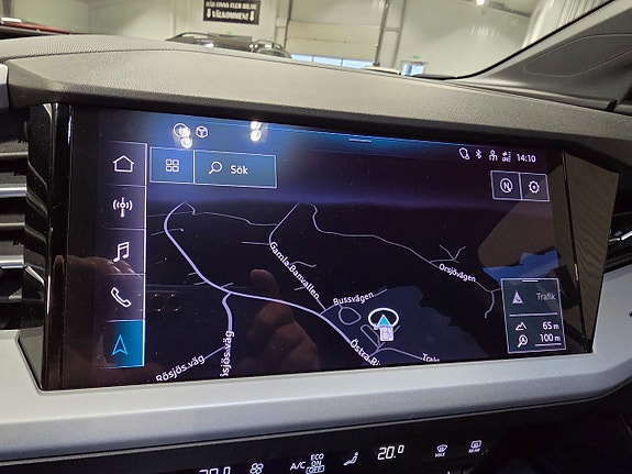 Audi Q4 e-tron 9 of 11
