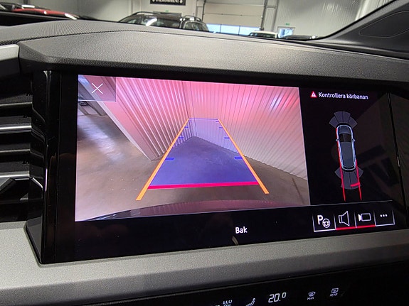 Audi Q4 e-tron 10 of 11
