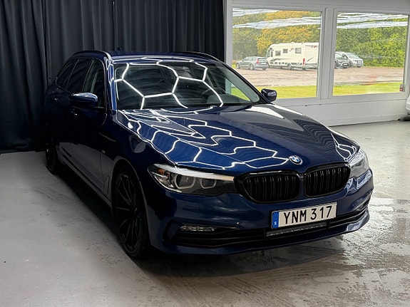 BMW 520d 2 of 14