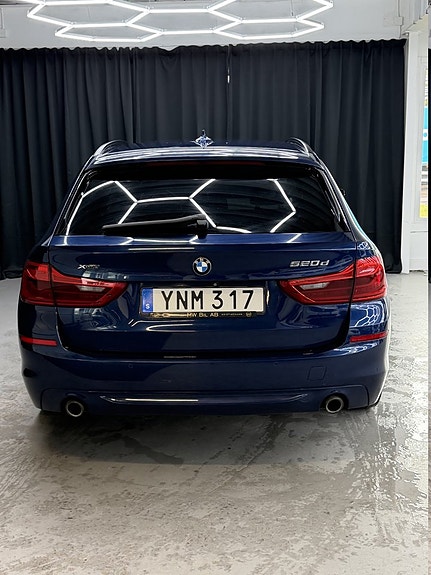 BMW 520d 10 of 14