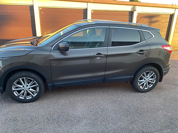 Nissan Qashqai 2 of 10