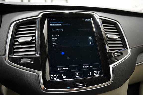 Volvo XC90 17 of 27