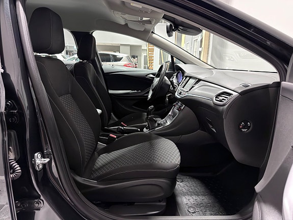 Opel Astra 21 of 25
