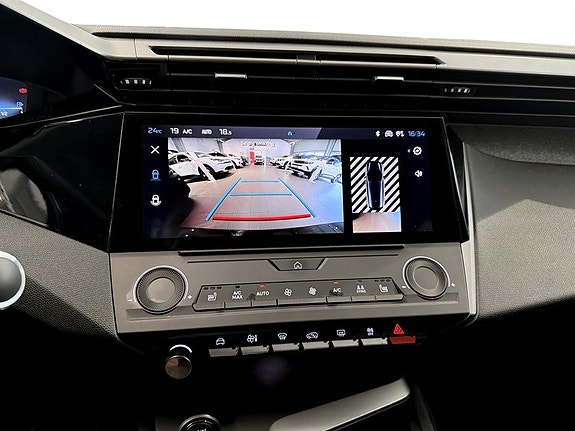 Peugeot 308 SW 9 of 16