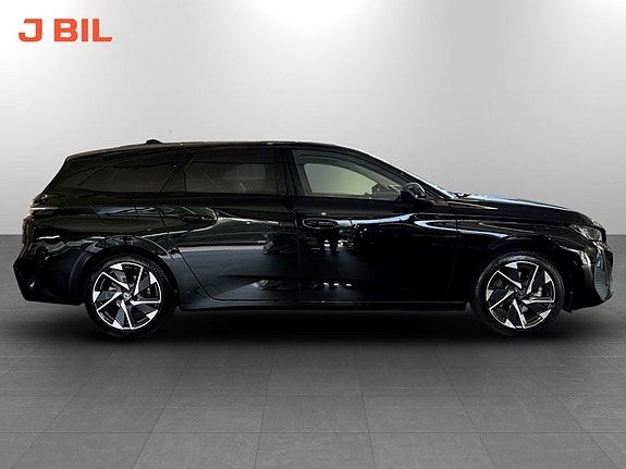 Peugeot 308 SW 14 of 16