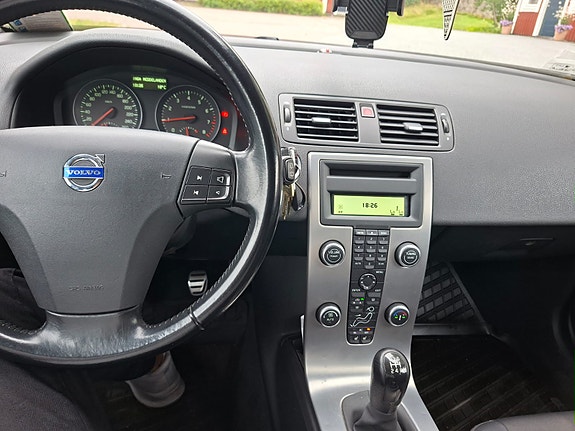 Volvo V50 4 of 5