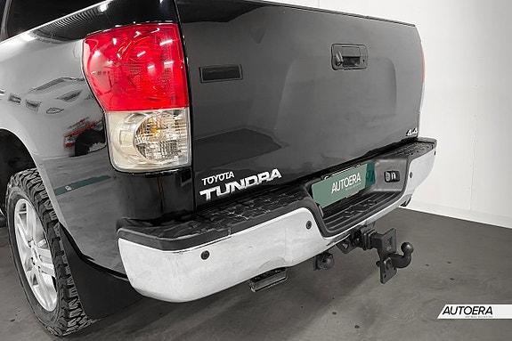 Toyota Tundra 8 of 25