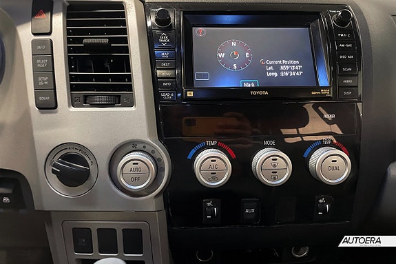 Toyota Tundra 15 of 25