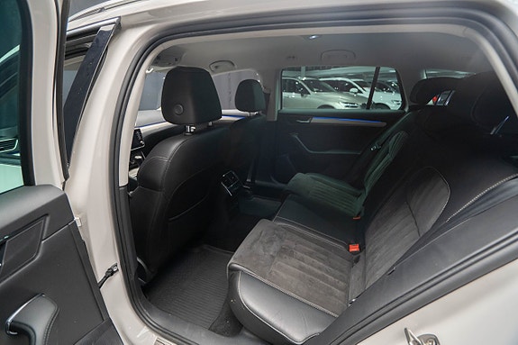 Skoda Superb 19 of 23