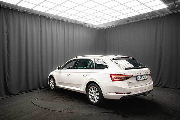 Skoda Superb 8 of 23