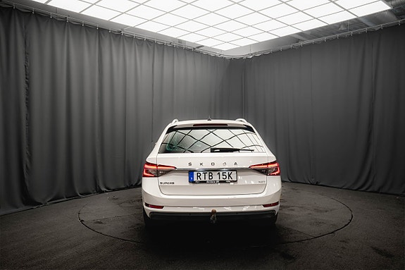 Skoda Superb 7 of 23