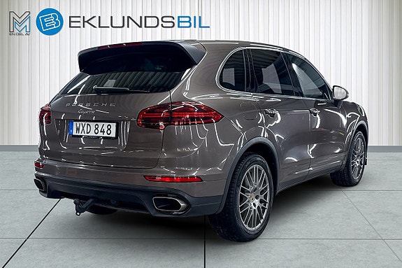 Porsche Cayenne 6 of 21
