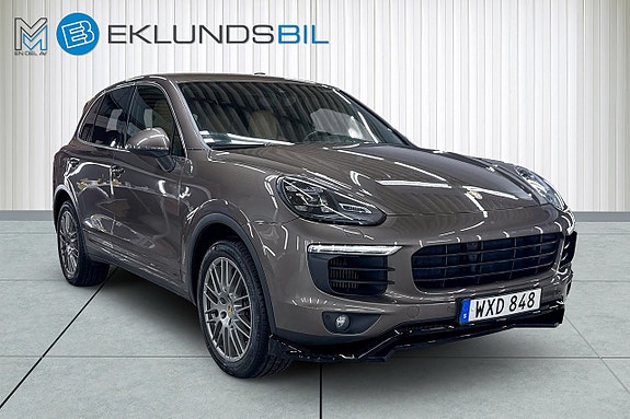 Porsche Cayenne 7 of 21