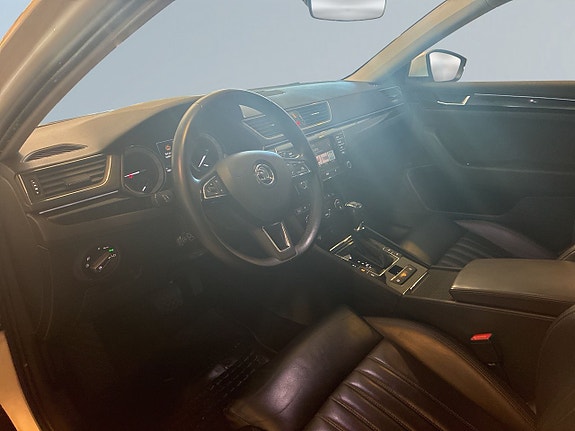 Skoda Superb 7 of 19